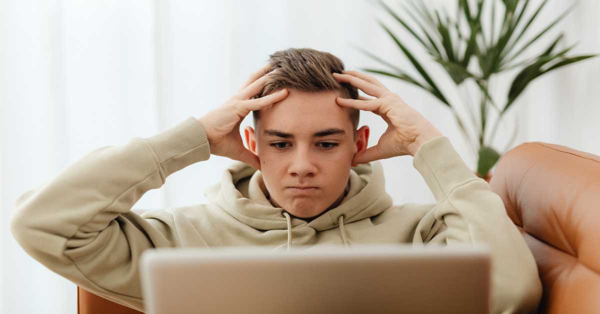 An angry Scottsdale home buyer because he used an online mortgage lender and paid a high interest rate