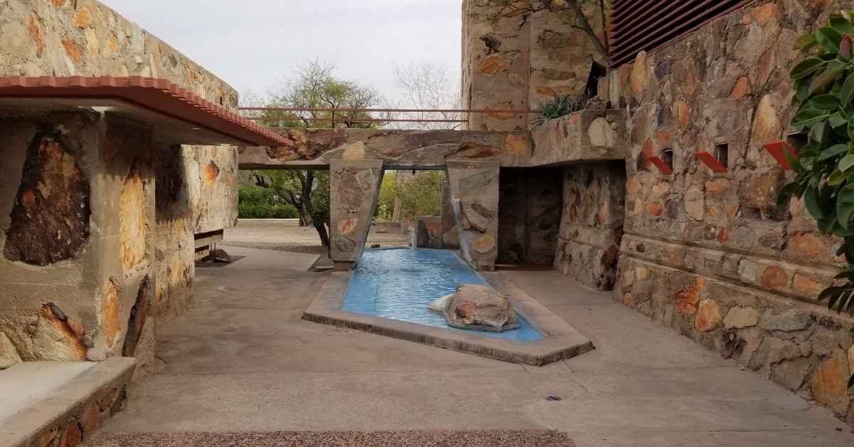 Small water feature between 2 buildings at Taliesin West